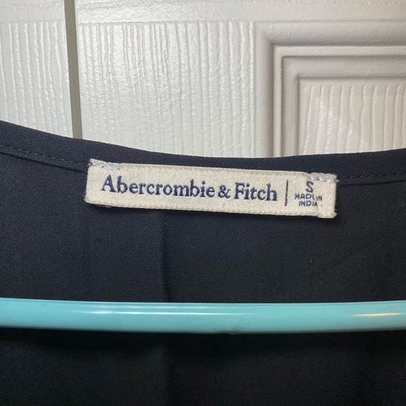 Abercrombie S long sleeve button blouse - Picture 4 of 4